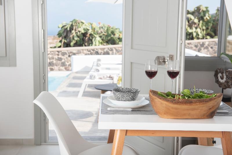 White Orchid Luxury Suites - Oda