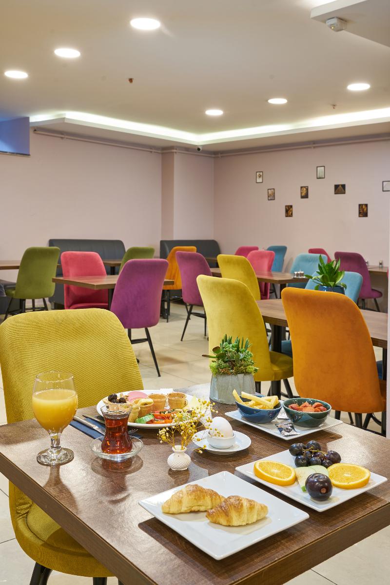 Atro Hotel - Restoran
