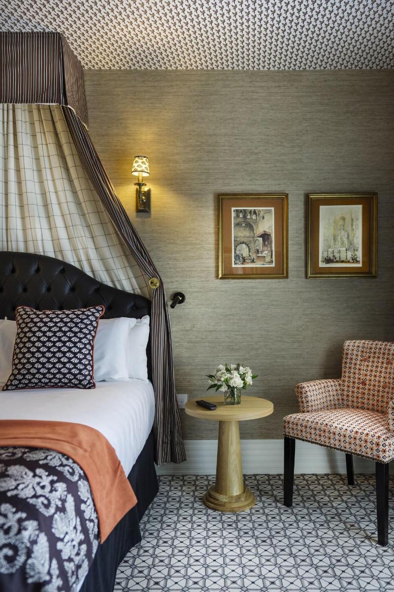 The First One Hotel - Oda