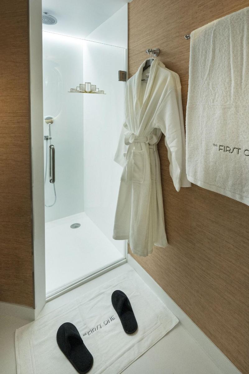 The First One Hotel - Oda