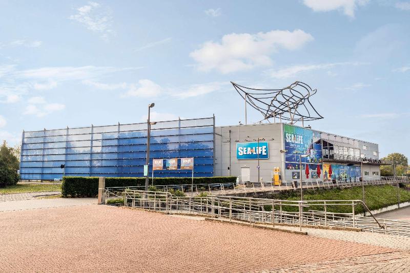 Super 8 by Wyndham Oberhausen - Genel