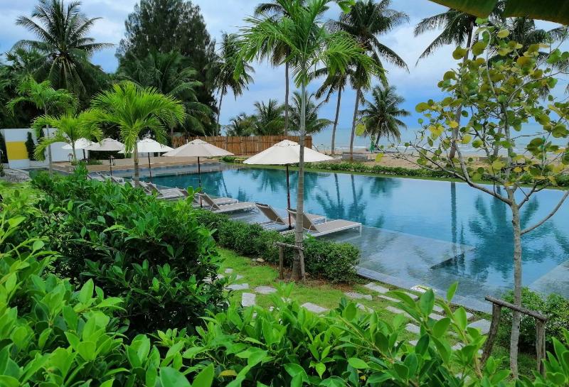 Tungtong Beach Villas - Havuz