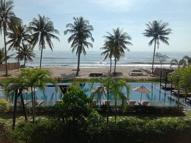 Tungtong Beach Villas - Havuz