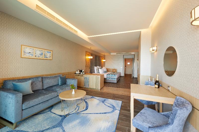 Secrets Sunny Beach Resort & Spa - Oda