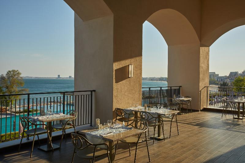 Secrets Sunny Beach Resort & Spa - Restoran