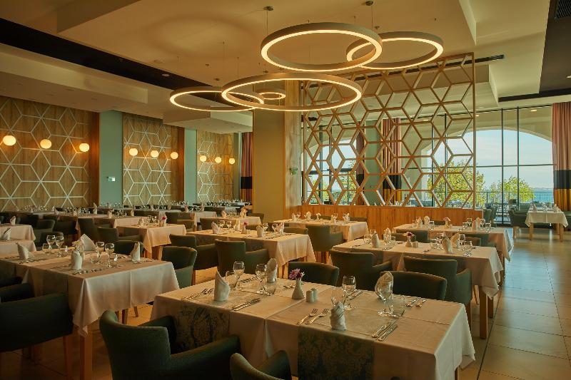 Secrets Sunny Beach Resort & Spa - Restoran