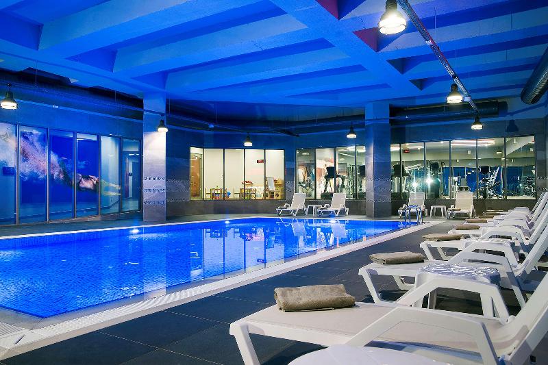 Radisson Residences Vadistanbul - Havuz