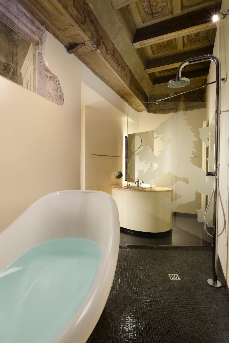 Leone Blu Suites | UNA Esperienze - Oda