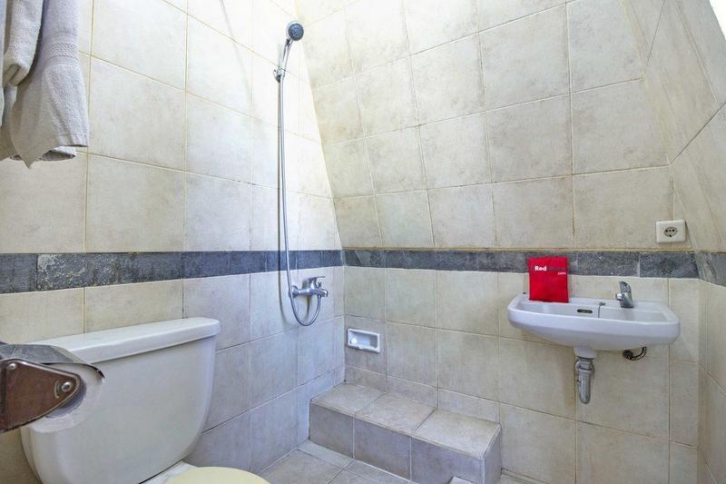 RedDoorz Plus near Parahyangan University - Oda