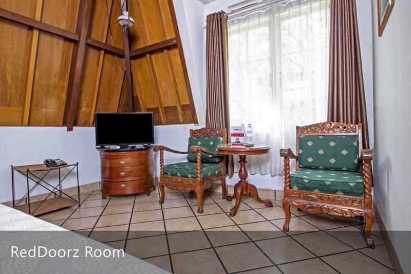 RedDoorz Plus near Parahyangan University - Oda