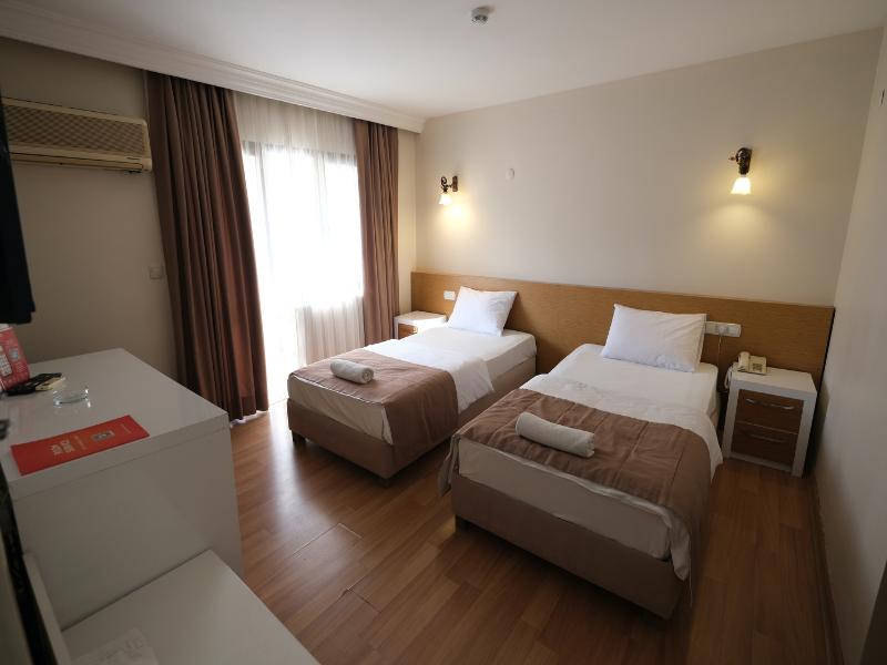 Ustun Otel Alsancak - Oda