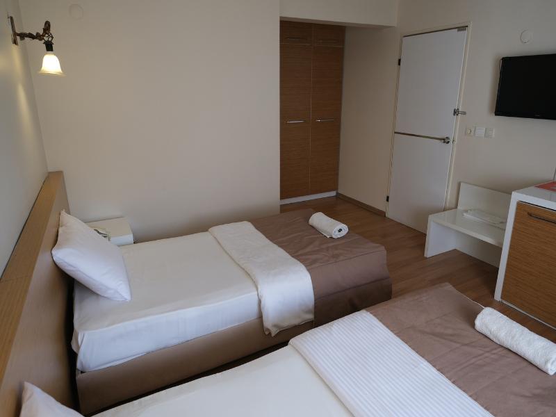 Ustun Otel Alsancak - Oda