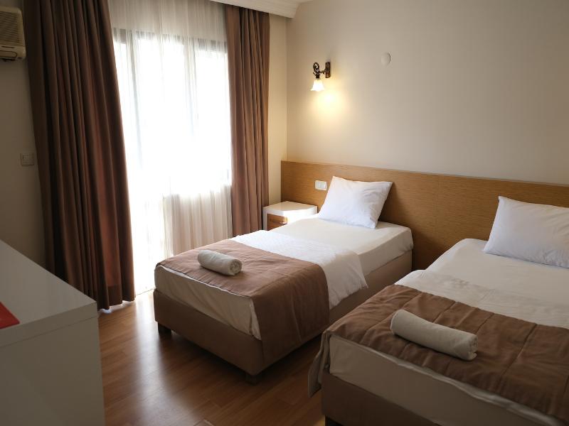 Ustun Otel Alsancak - Oda