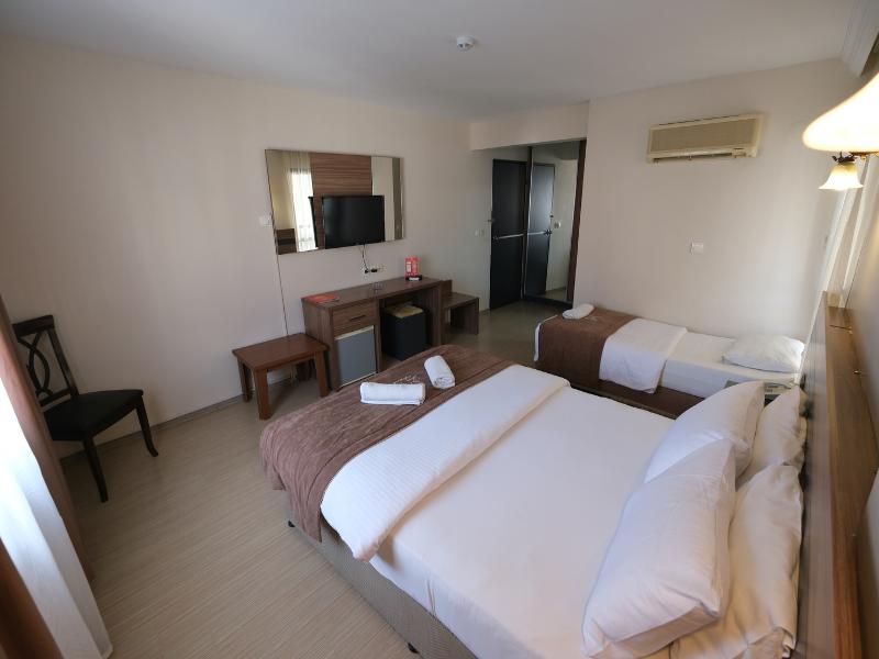 Ustun Otel Alsancak - Oda