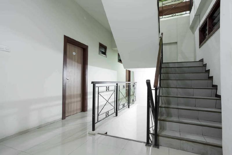 RedDoorz @ Panglima Sudirman - Genel