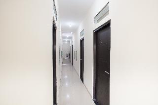 RedDoorz Plus near UPN Rungkut otel fotoğrafı