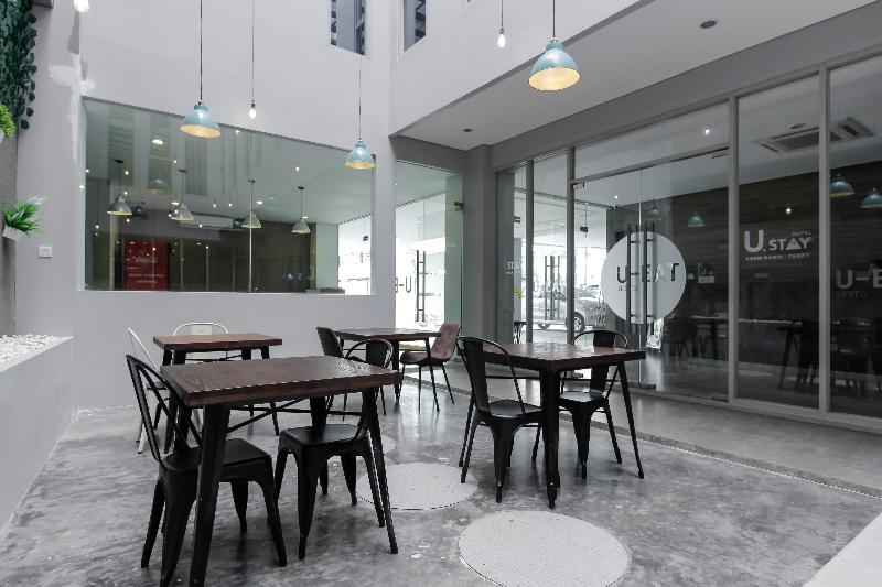 RedDoorz Plus near Tebet - Lobi