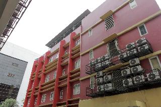 RedDoorz Plus near Galaxy Bekasi fotoÄŸrafÄ±