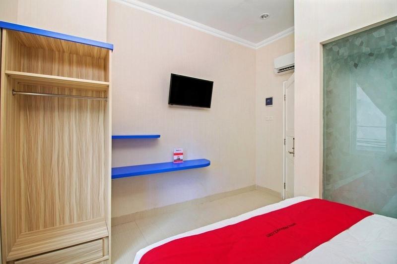 RedDoorz Plus @ Cideng Barat - Oda