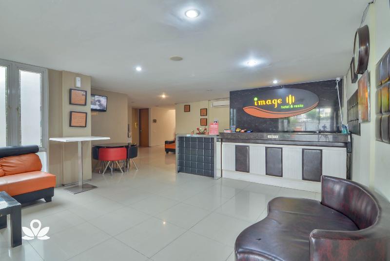ZEN Rooms Image Hotel and Resto - Lobi