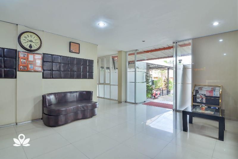 ZEN Rooms Image Hotel and Resto - Lobi