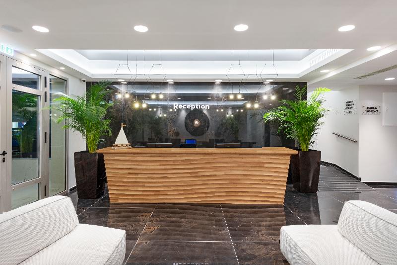 Sea Level Hotel - Lobi