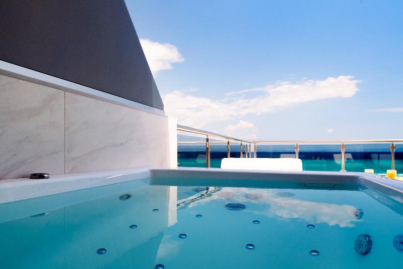 Sea Level Hotel - Oda