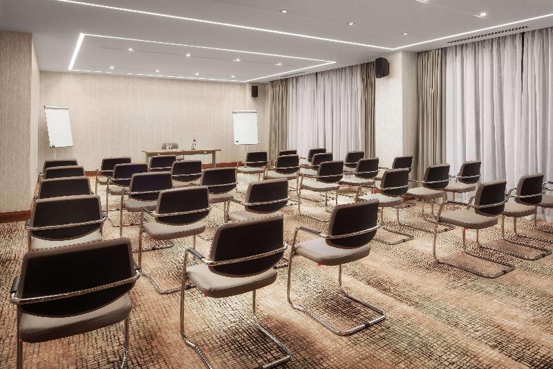 Hilton Garden Inn Al Jubail, Saudi Arabia - Toplantı