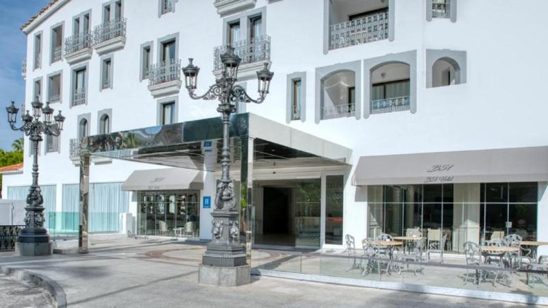 B51 Boutique Hotel Puerto Banus - Genel