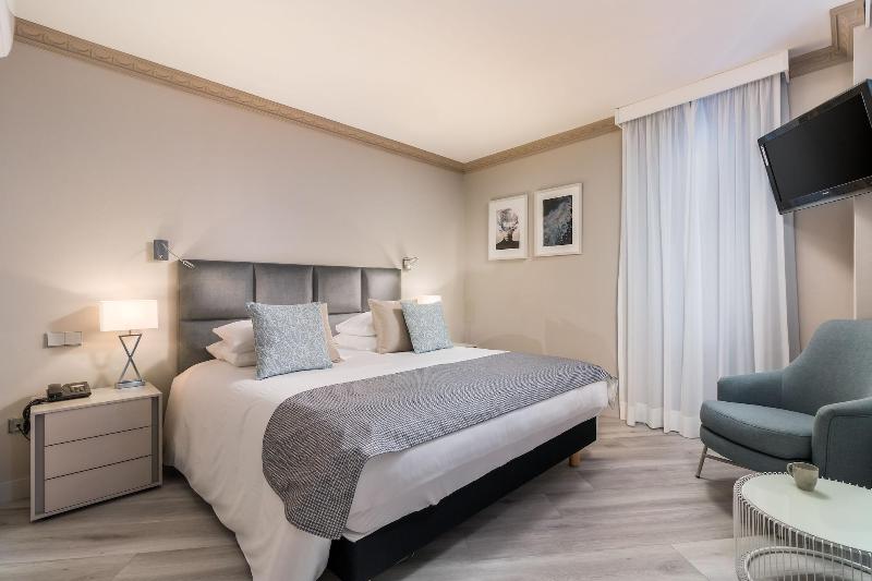 B51 Boutique Hotel Puerto Banus - Oda