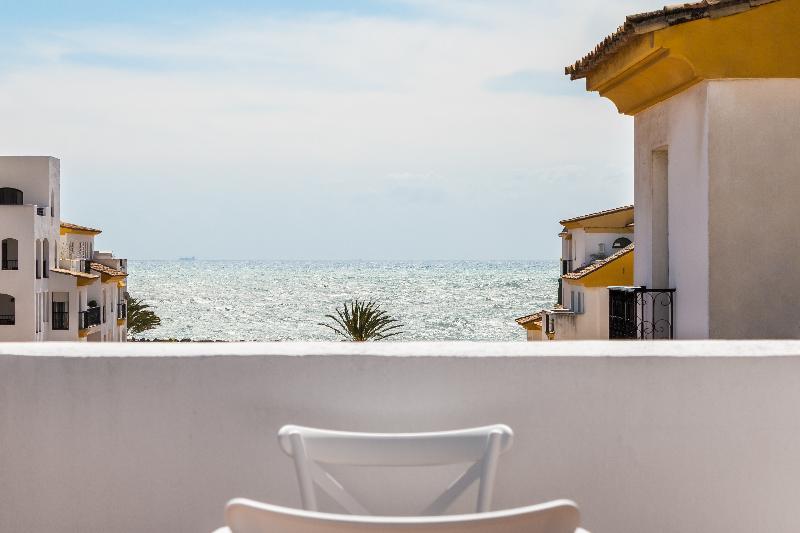 B51 Boutique Hotel Puerto Banus - Oda