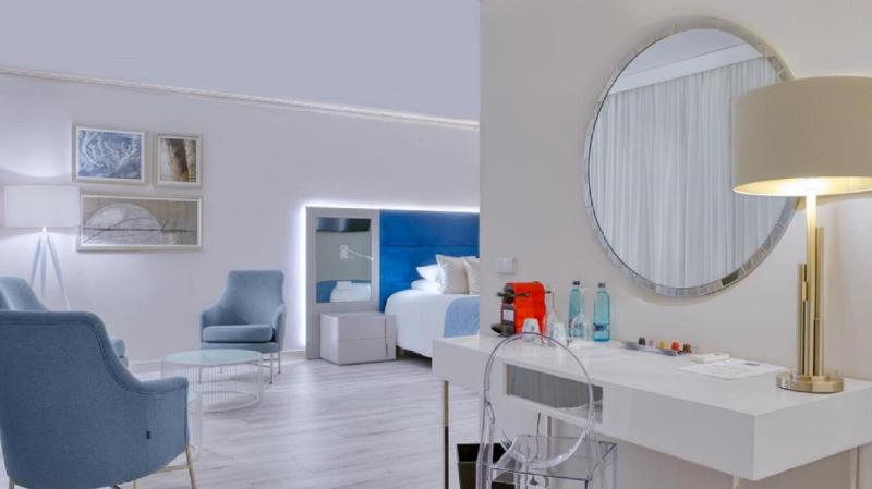 B51 Boutique Hotel Puerto Banus - Oda