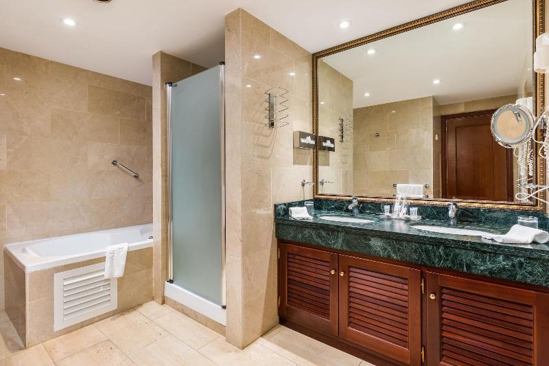 B51 Boutique Hotel Puerto Banus - Oda