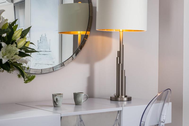 B51 Boutique Hotel Puerto Banus - Oda