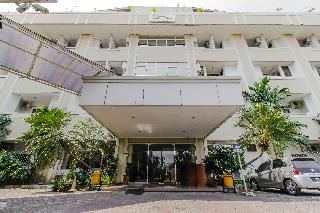 RedDoorz Plus near GBK Senayan fotoÄŸrafÄ±