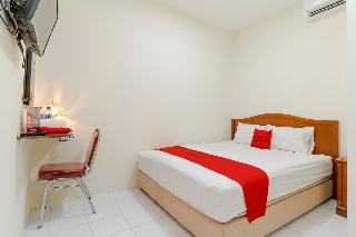 RedDoorz Plus near Ciputra World Kuningan 2 otel fotoğrafı