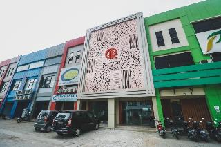 RedDoorz Plus near Living Plaza Jababeka fotoÄŸrafÄ±