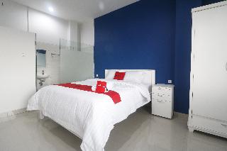 RedDoorz Plus near Living Plaza Jababeka fotoÄŸrafÄ±