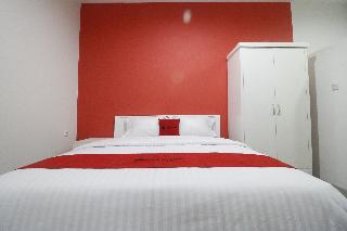 RedDoorz Plus near Living Plaza Jababeka fotoÄŸrafÄ±