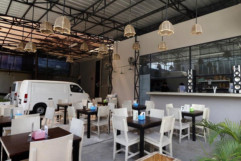 RedDoorz Plus @ Kapuk Business Park - Lobi