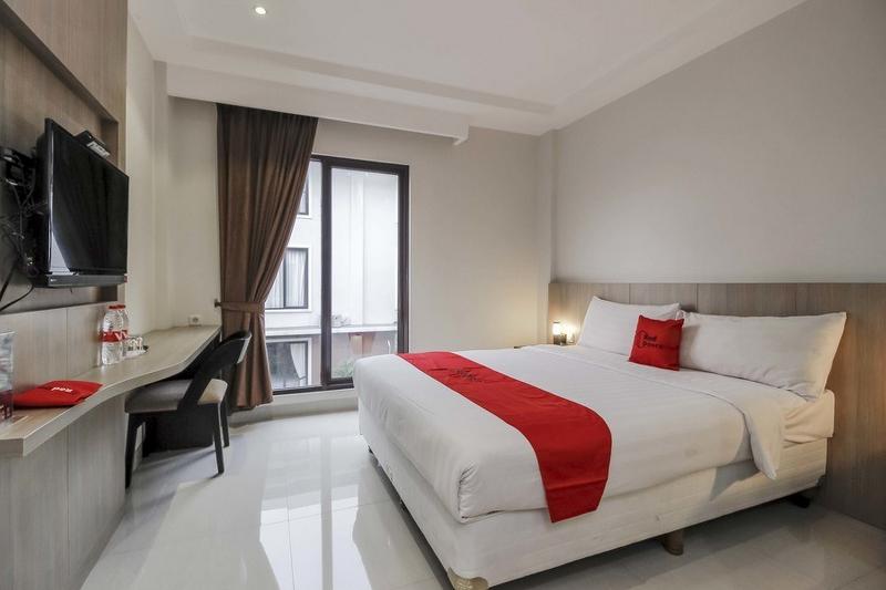 RedDoorz Plus @ TB Simatupang - Oda