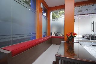 RedDoorz Plus @ Jalan Pemuda Jakarta fotoÄŸrafÄ±