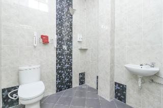 RedDoorz Plus @ Jalan Pemuda Jakarta fotoÄŸrafÄ±