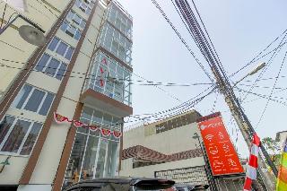 RedDoorz near Hayam Wuruk otel fotoğrafı