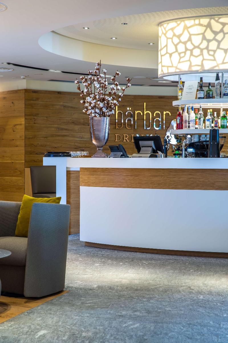 Radisson Blu Hotel Reussen, Andermatt - Bar