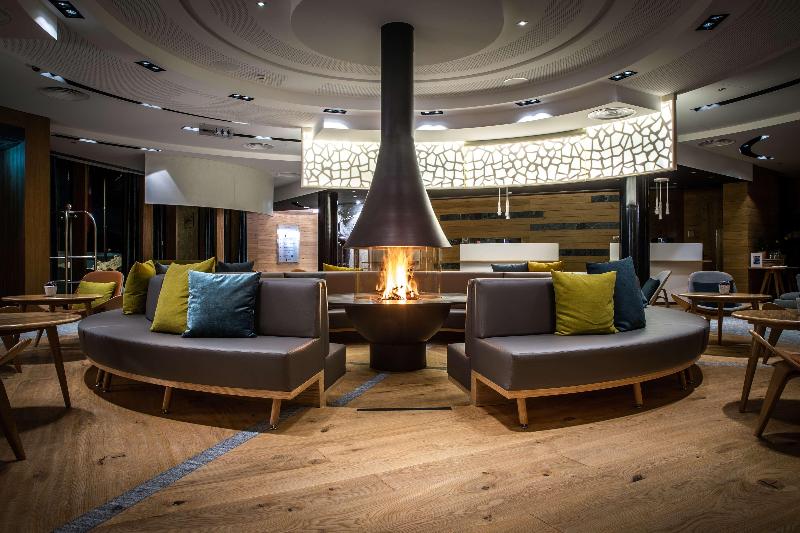 Radisson Blu Hotel Reussen, Andermatt - Bar