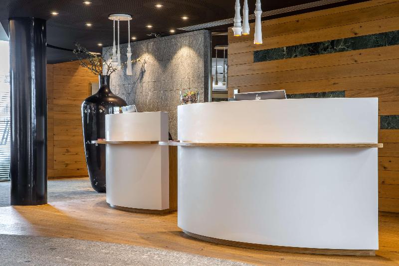 Radisson Blu Hotel Reussen, Andermatt - Lobi