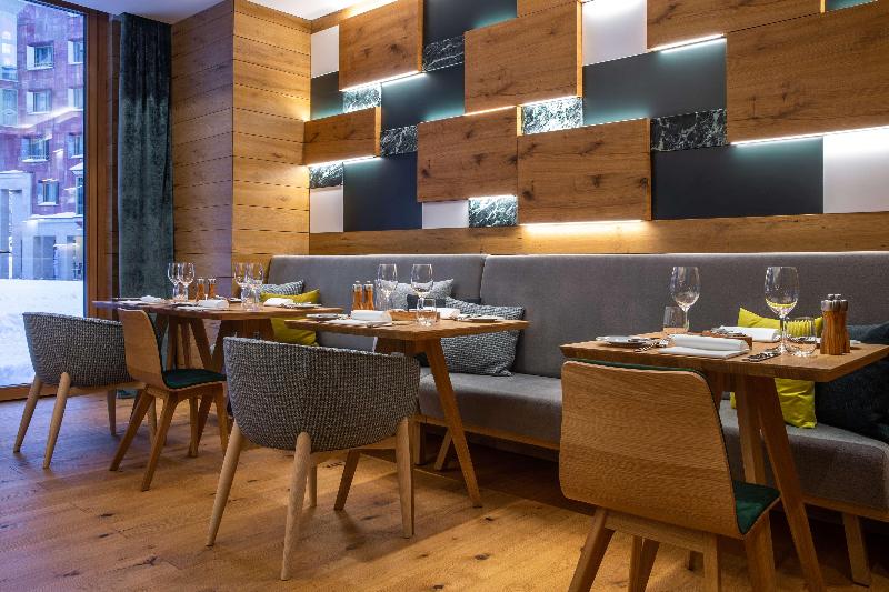 Radisson Blu Hotel Reussen, Andermatt - Restoran
