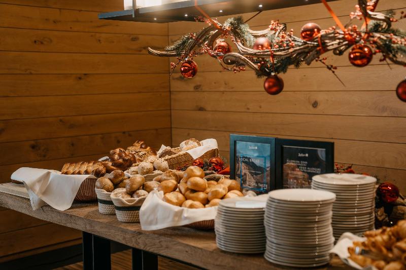 Radisson Blu Hotel Reussen, Andermatt - Restoran