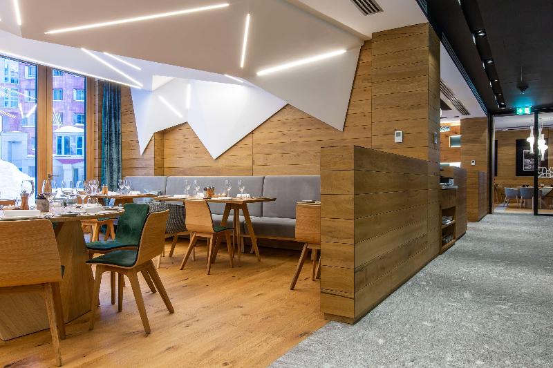 Radisson Blu Hotel Reussen, Andermatt - Restoran